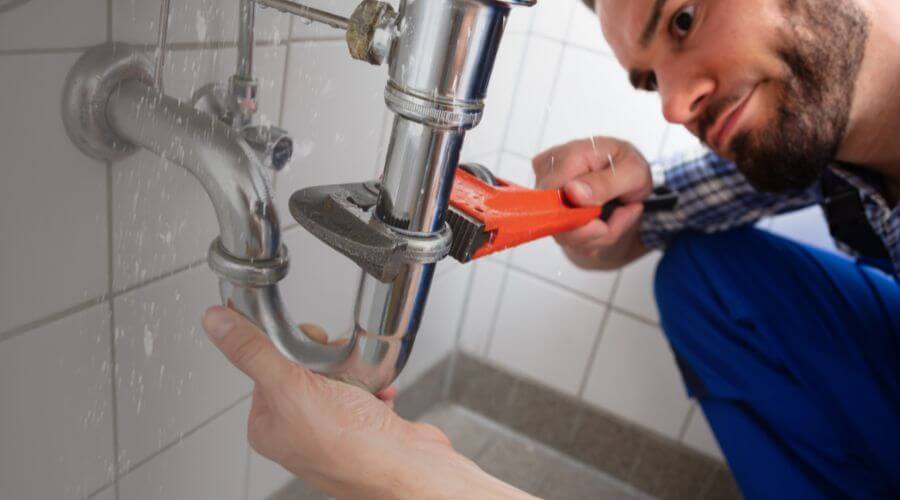 Expert burst pipe repair services in Millbrook, IL